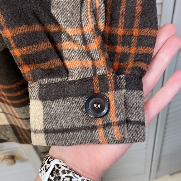 Zenana Plaid Oversized Top - Picture 2 of 4